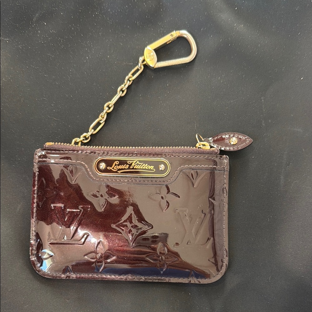 Louis Vuitton Monogram Vernis in Amarante